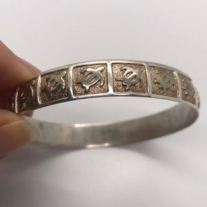 .925 Silver Sea Turtle Bangle Bracelet 7.5